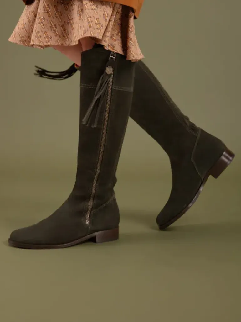 Fairfax & Favor Suede Regina Regular Fit AW24