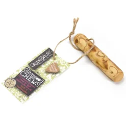 Green & Wild's Olivewood Chew