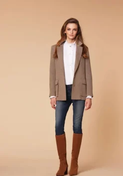Hunt & Hall Women's Kentwell Blazer