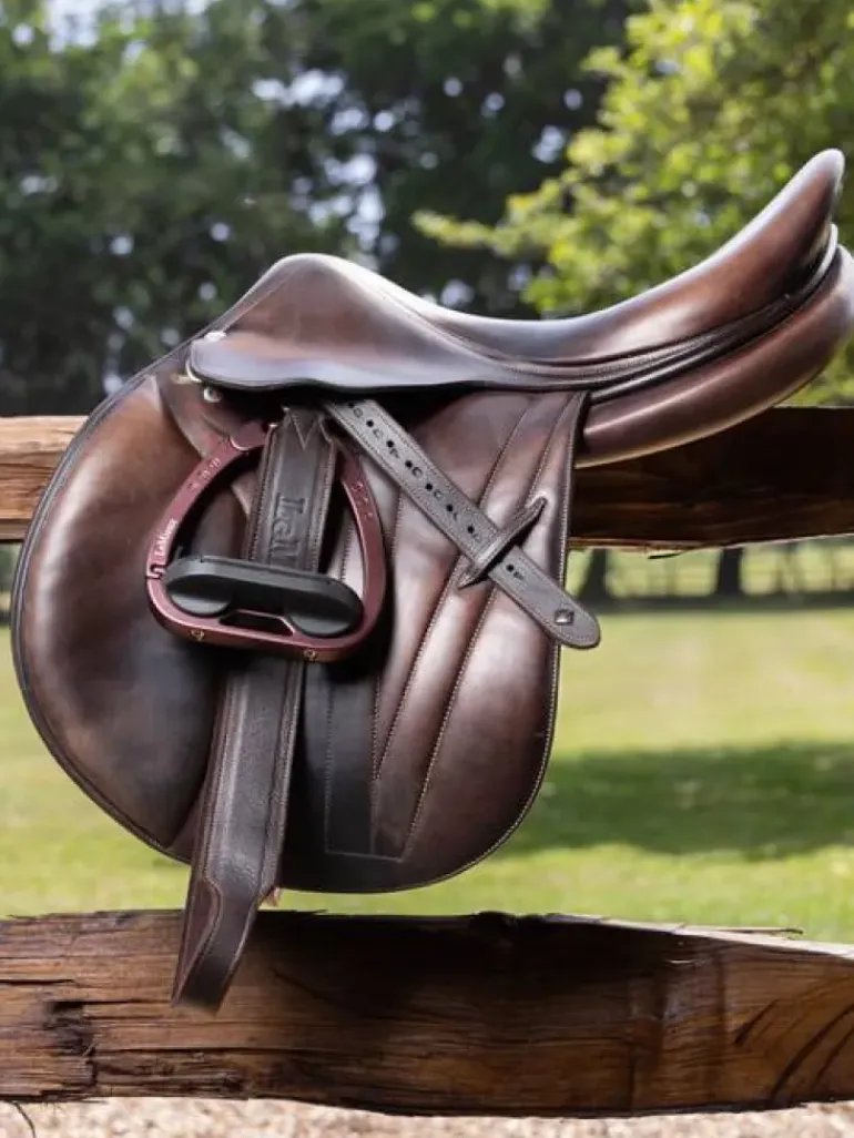 LeMieux Vector Control Stirrup