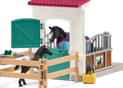 Schleich Horse Box With Mare and Foal